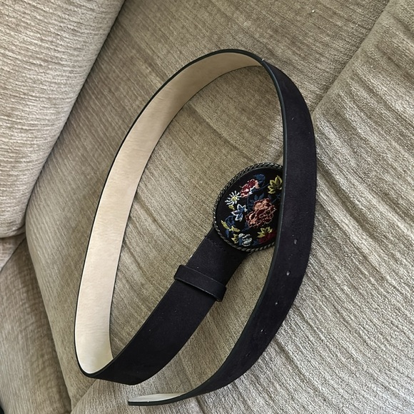 Vintage Black extra large suede belt with embroidered buckle adjustable new - Picture 8 of 8